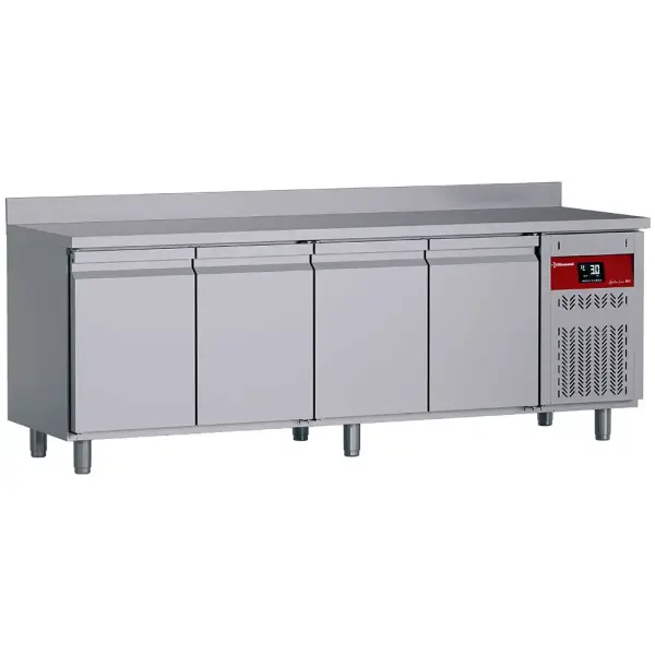 Geventileerde koeltafel met "achterwand", 4 deuren GN 1/1, 550 liter - Main Image